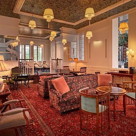 Hotel Aliee - A Paris Society Collection
