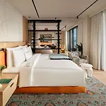 Aliee - A Paris Society Collection Hotel