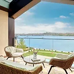 Aliee - A Paris Society Collection Hotel