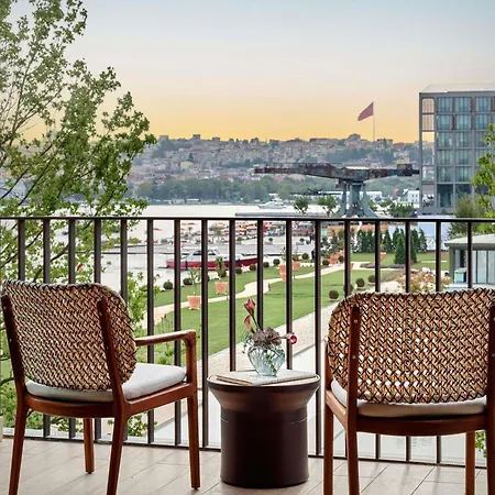 Hotel Aliee - A Paris Society Collection 5*