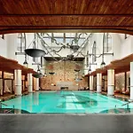 Hotel Aliee - A Paris Society Collection 5*