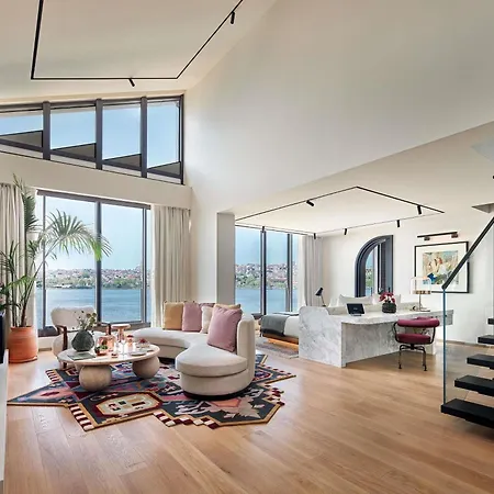 Ξενοδοχείο Aliee - A Paris Society Collection 5*