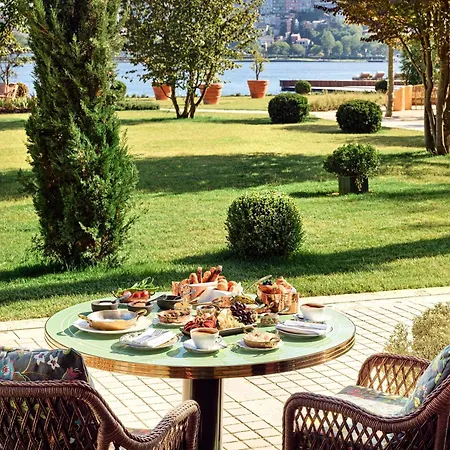 Hotel Aliee - A Paris Society Collection 5*