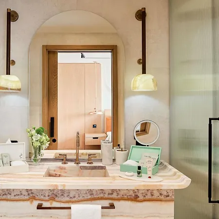 Aliee - A Paris Society Collection 5* Isztambul