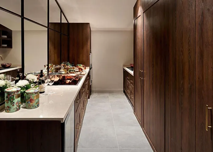 Hotel Aliee - A Paris Society Collection 5*