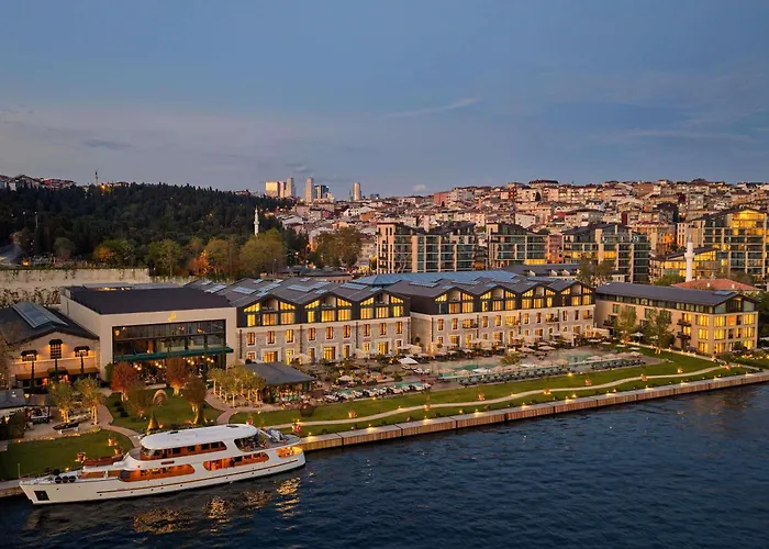 Aliee - A Paris Society Collection Hotel 5*