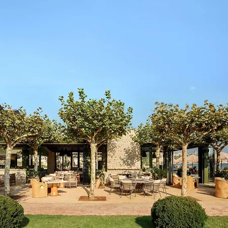 Aliee - A Paris Society Collection Otel 5*