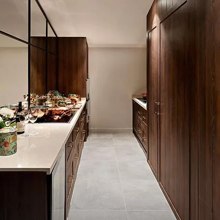 Hotel Aliee - A Paris Society Collection 5*