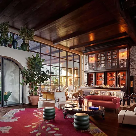 Hotel Aliee - A Paris Society Collection