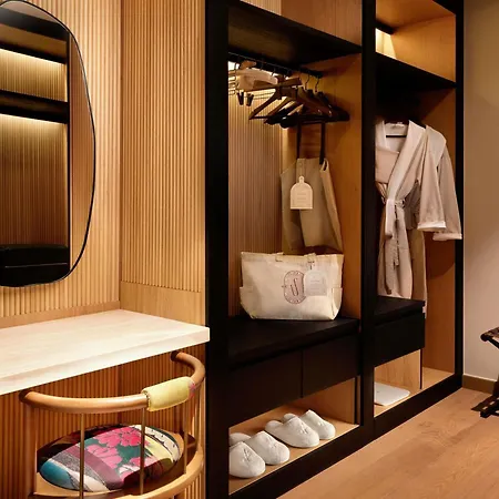 Aliee - A Paris Society Collection 호텔 5*