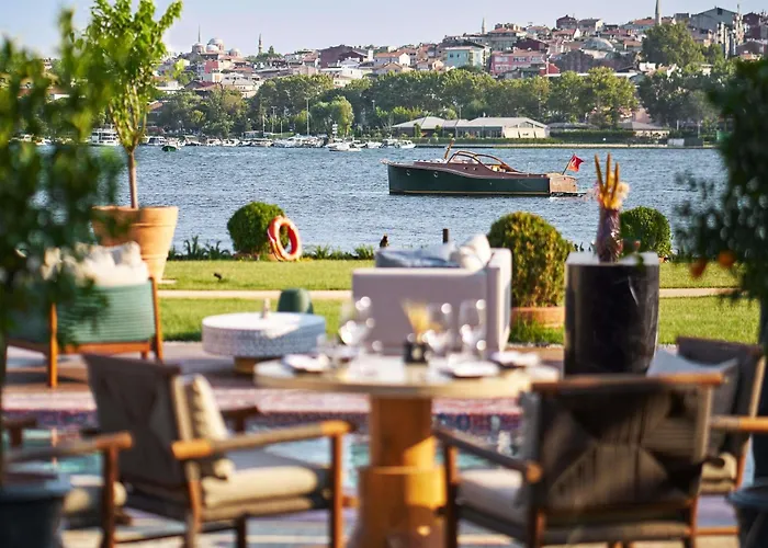 Aliee - A Paris Society Collection Stambuł