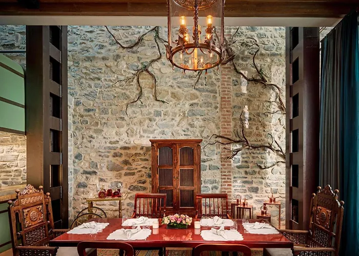 Aliee - A Paris Society Collection Hotel