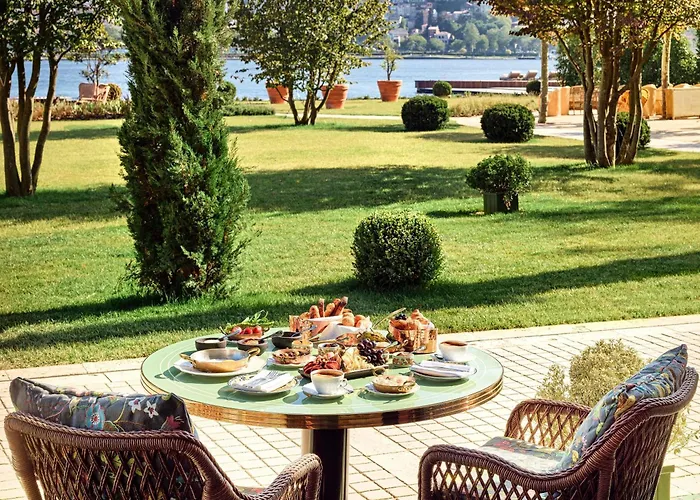 Hotel Aliee - A Paris Society Collection 5*